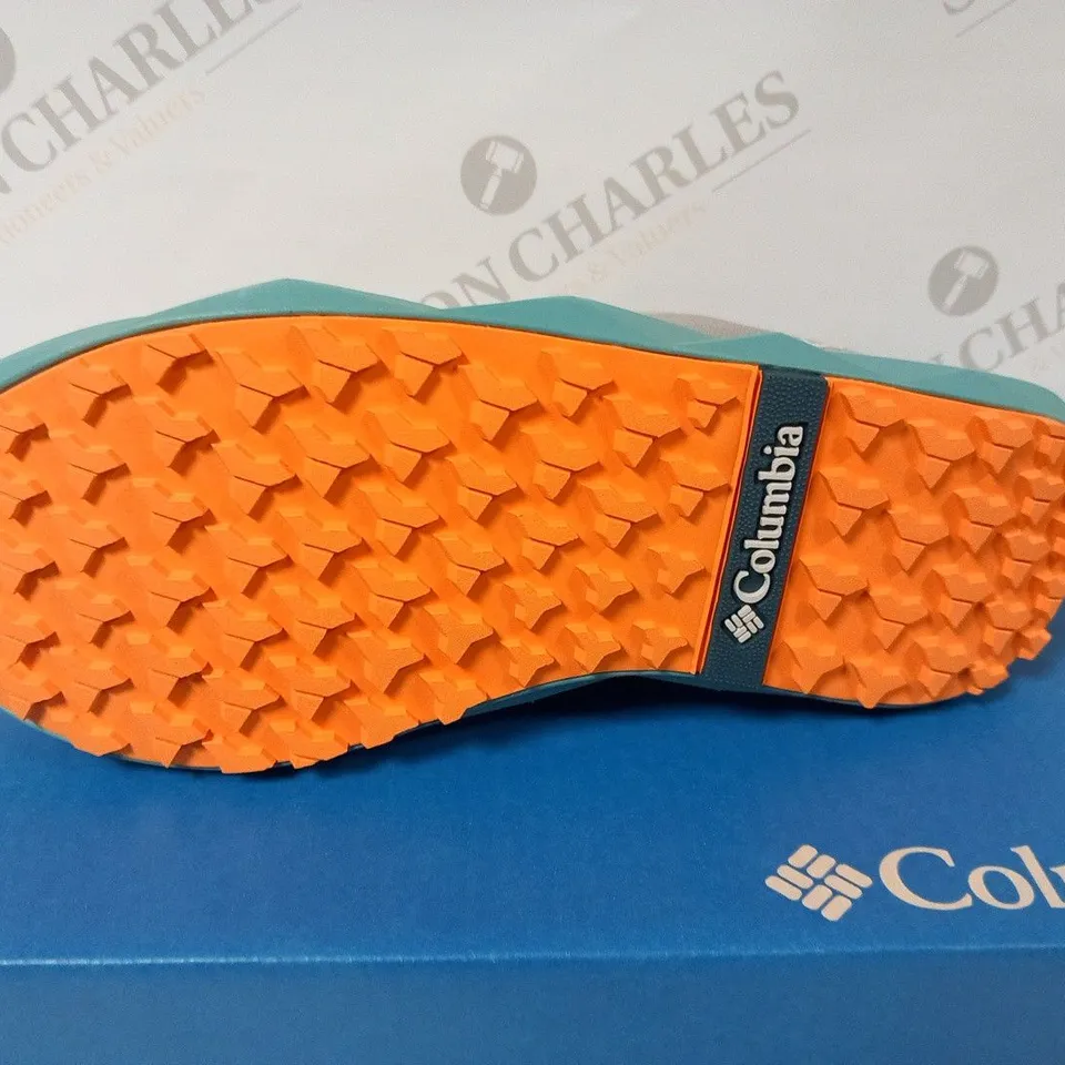 BOXED COLUMBIA WOMEN'S FACET 15 SIZE 8