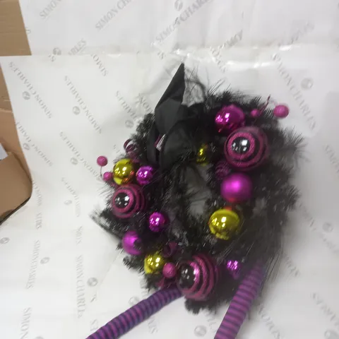 HALLOWEEN WITH WREATH