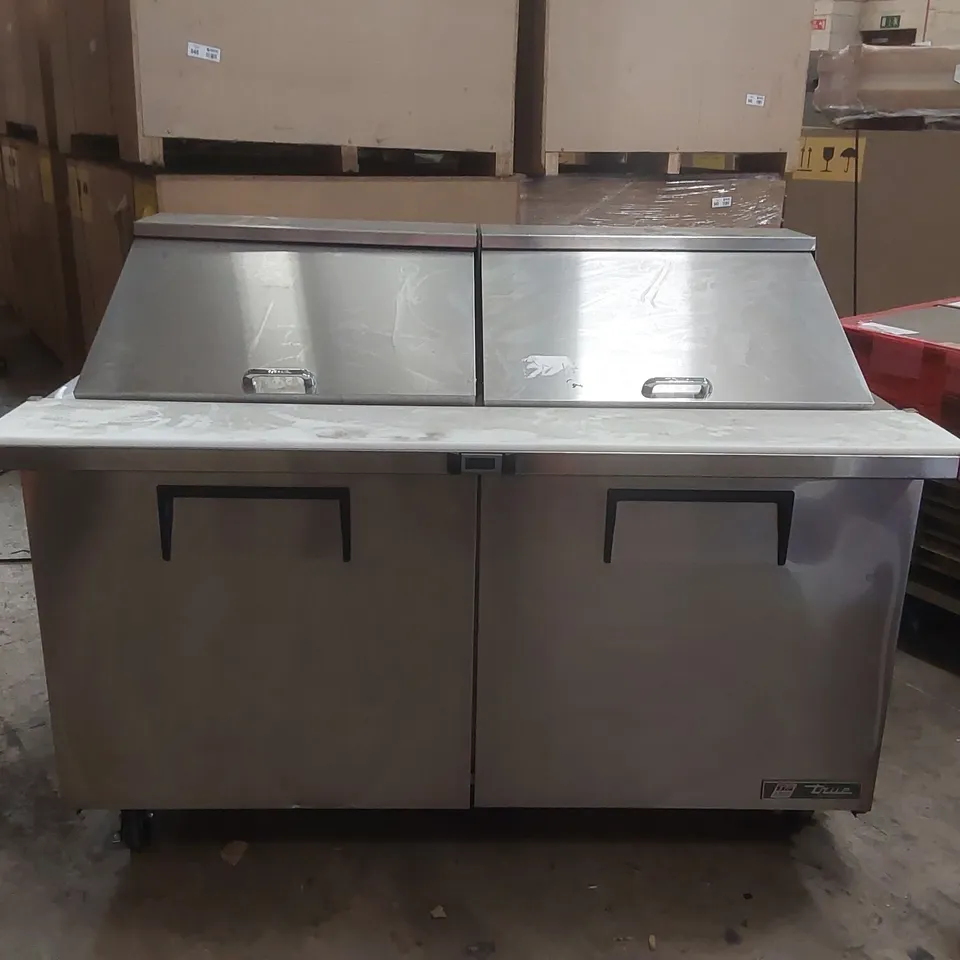 TRUE COMMERCIAL DOUBLE DOOR PREP COUNTER FRIDGE TSSU-60-24M-B-ST