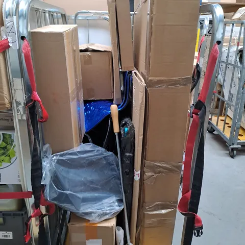 CAGE OF APPROXIMATELY 10 ASSORTED HOUSEHOLD ITEMS TO INCLUDE - CAR PARTS - CLOTHES AIRER - CAR FLOOR MATS - COLLECTION ONLY