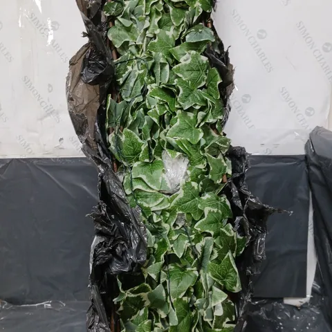 SOLAR IN-LIT IVY TRELLIS - 90 X 180CM (COLLECTION ONLY)