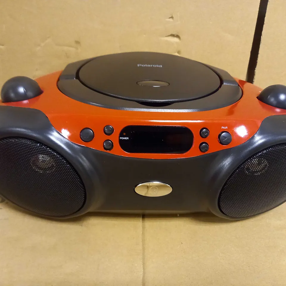 POLAROID BLUETOOTH CD BOOMBOX BLACK/RED