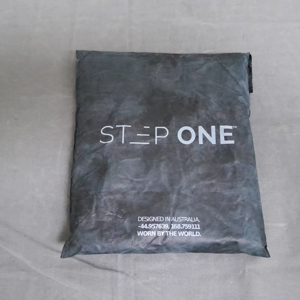 STEP ONE SMOKING GUN BOXER BRIEF - SIZE SMALL