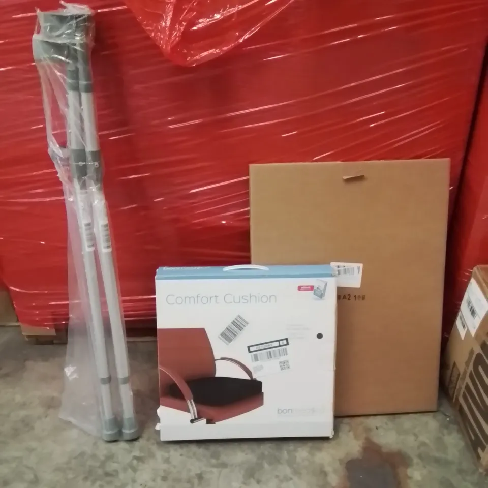 PALLET OF ASSORTED HOUSEHOLD GOODS AND PRODUCTS TO INCLUDE;CUSHION,CRUTCHES,PICTURE FRAME 