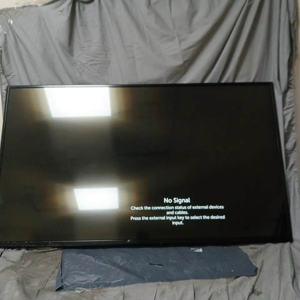LG DIGITAL SIGNAGE 49IN DISPLAY (123 CM) – BOXED TELEVISION WITH POWER SUPPLY
