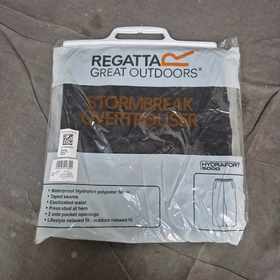 BAGGED REGATTA HYDRAFORT 5000 STORMBREAK OVERTROUSERS IN BLACK - UK MEDIUM