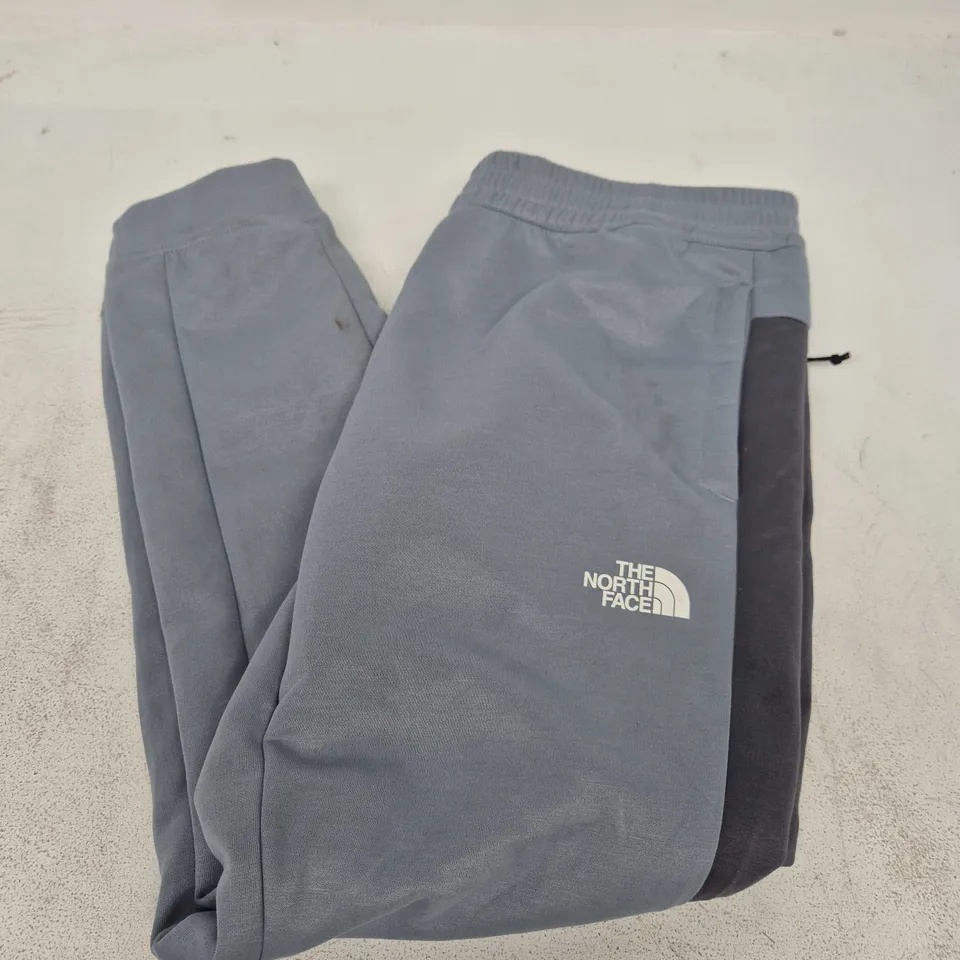 THE NORTH FACE MENS JOGGERS IN BLUE TWO TONE - LARGE