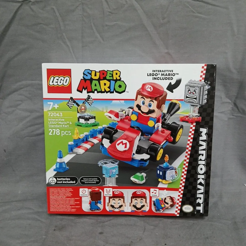 LEGO SUPER MARIO MARIO KART™ – INTERACTIVE LEGO® MARIO™ & STANDARD KART 72043