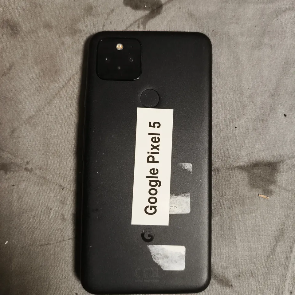 GOOGLE PIXEL 5 MOBILE PHONE IN BLACK
