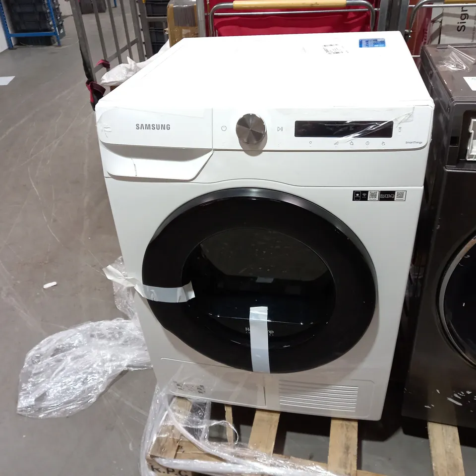 SAMSUNG SWERIES 5 FREESTANDING DRYER