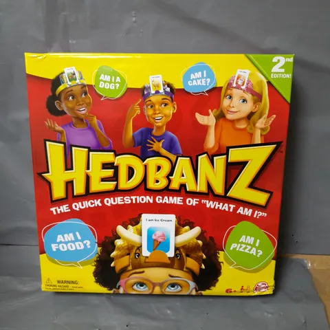 HEDBANZ WHAT AM I? GAME