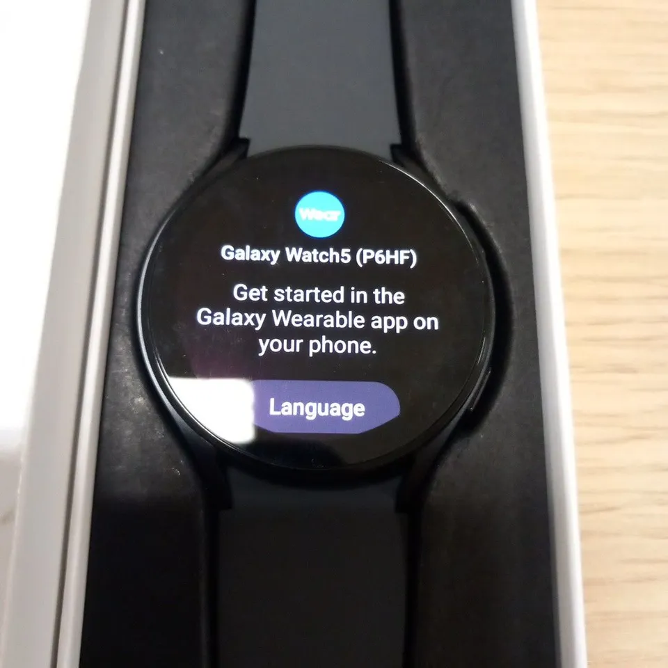 BOXED SAMSUNG GALAXY WATCH 5 SAPPHIRE CRYSTAL SM-910 44MM SMART WATCH