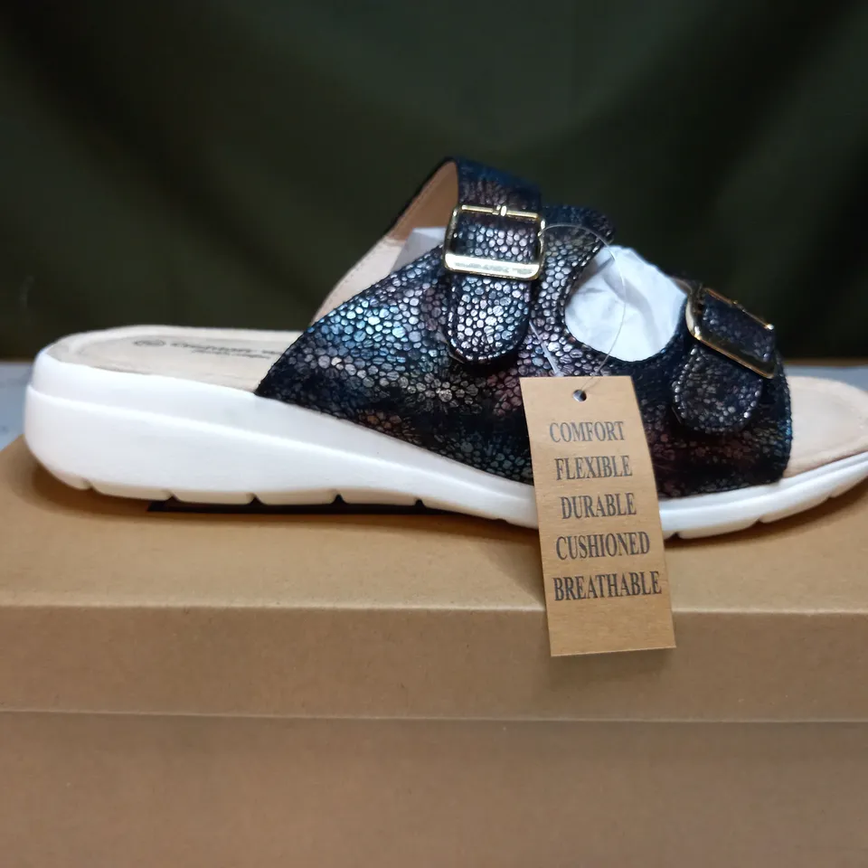 BOXED PAIR OF CUSHION WALK STRAPPY SANDALS - SIZE 8