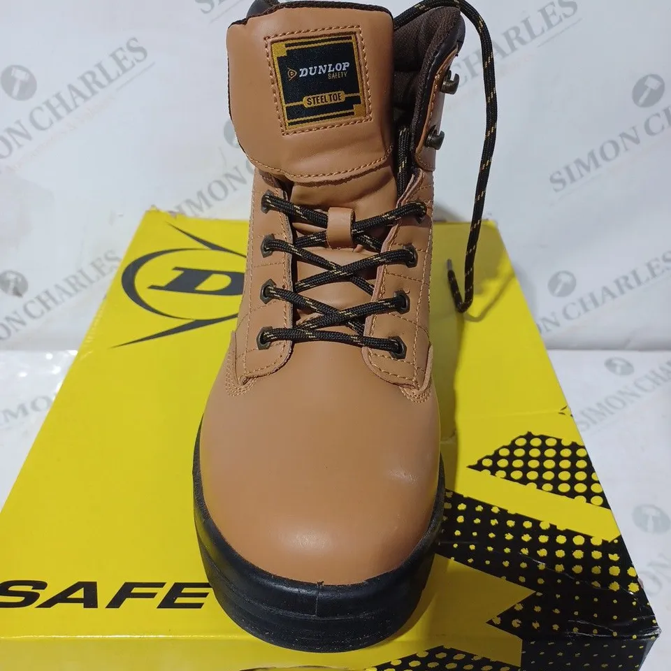 BOXED DUNLOP DAKOTA MENS SAFETY BOOTS - SIZE 9