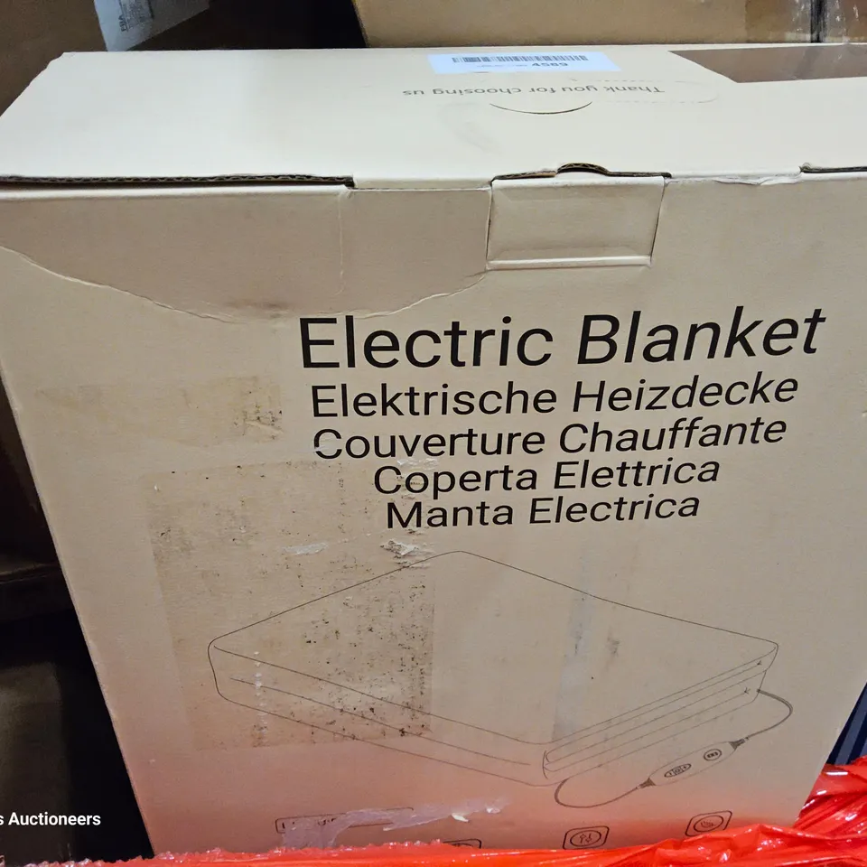 PALLET OF ASSORTED ITEMS TO INCLUDE, ELECTRIC BLANKET, BATHROOM WALL MIRROR, ADVENT CALENDAR, WALKING STICK, TOY PIANO,