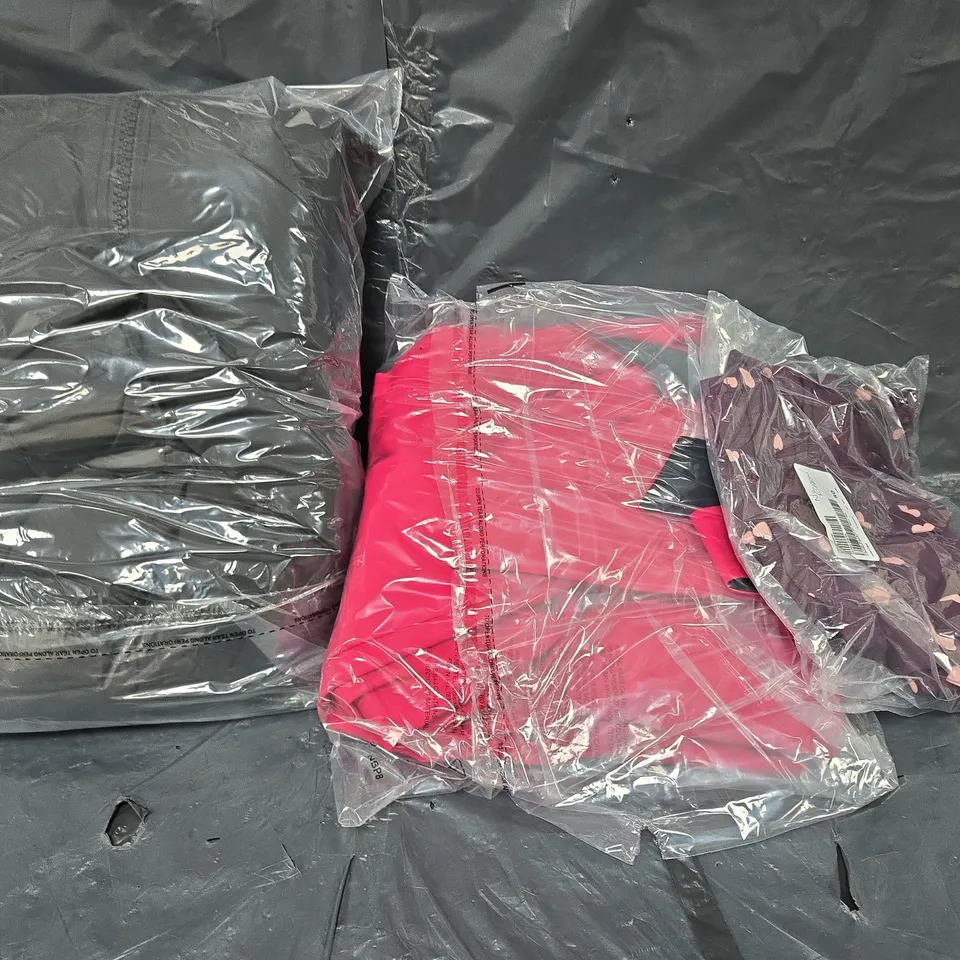 BOX OF APROX 8 ASSORTED CLOTHING AND HOUSEHOLD ITEMS IN VARIOUS STYLES. SIZES, AND COLOURS - COLLECTION ONLY