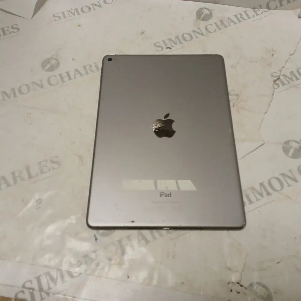 APPLE IPAD IN GREY MODEL A1566