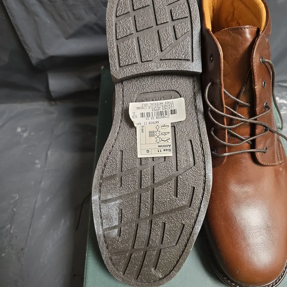 CLARKS MEN'S BROWN LEATHER BOOTS UK 11