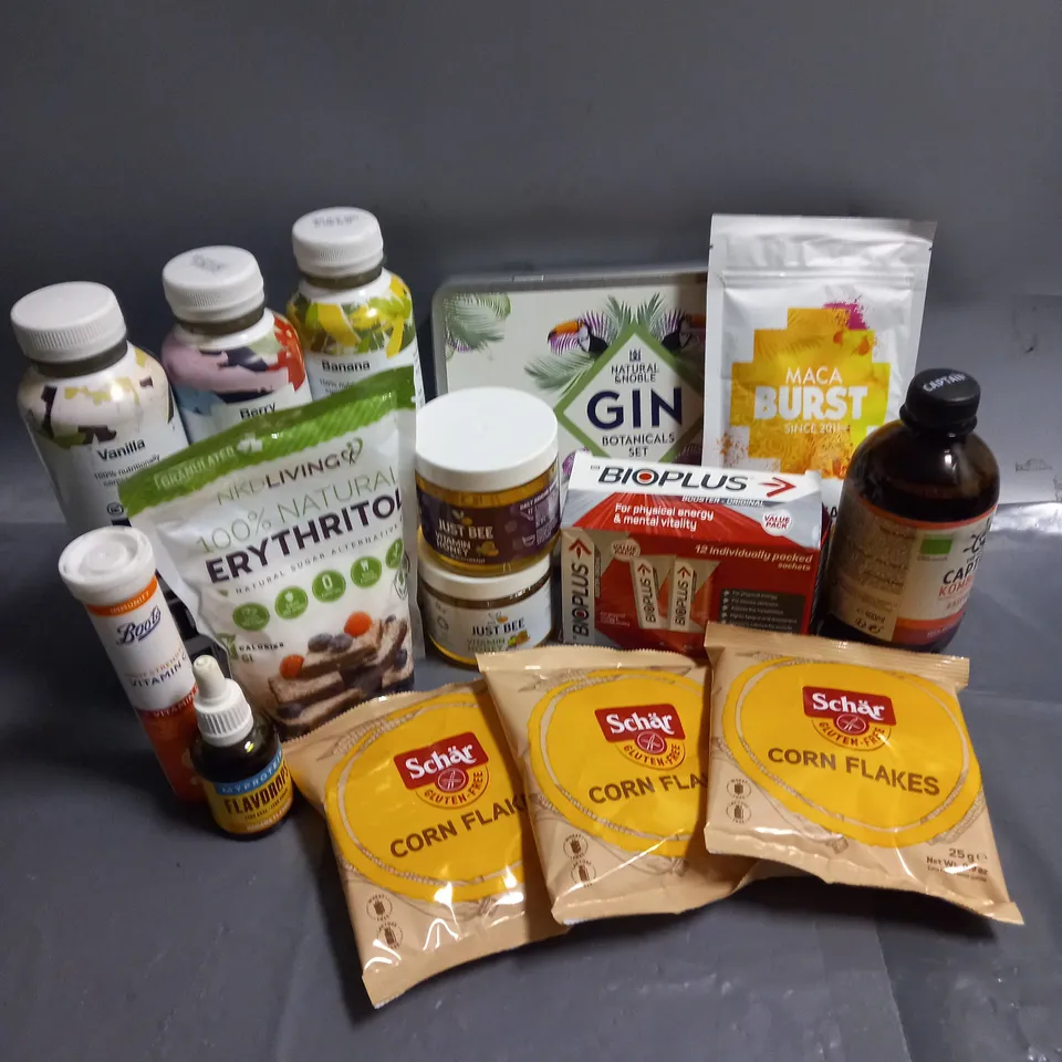 APPROXIMATELY 12 ASSORTED FOOD/DRINK PRODUCTS TO INCLUDE - JUST BEE VITAMIN HONEY - HUEL MEAL DRINK - NATURAL&NOBLE GIN BOTANICALS SET - ETC