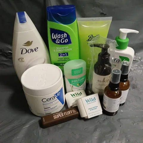 APPROXIMATELY 20 ASSORTED HEALTH & BEAUTY PRODUCTS TO INCLUDE CERAVE HYDRATING CLEANSER, MAYBELLINE SUPER FLUFF BROW MOUSSE, WILD DEODORANT REFILLS, ETC