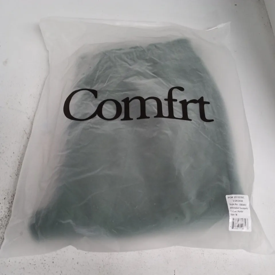 BAGGED COMFRT AFFIRMATION SWEATPANTS IN HUNTER GREEN - MEDIUM