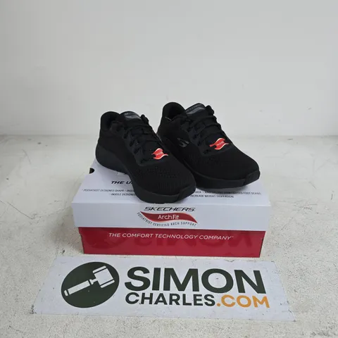SKETCHERS ARCH FIT BLACK TRAINERS SIZE 4