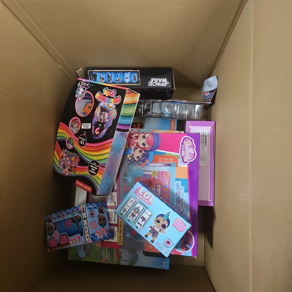 BOX OF APPROXIMATELY 10 ASSORTED KIDS TOYS TO INLCUDE