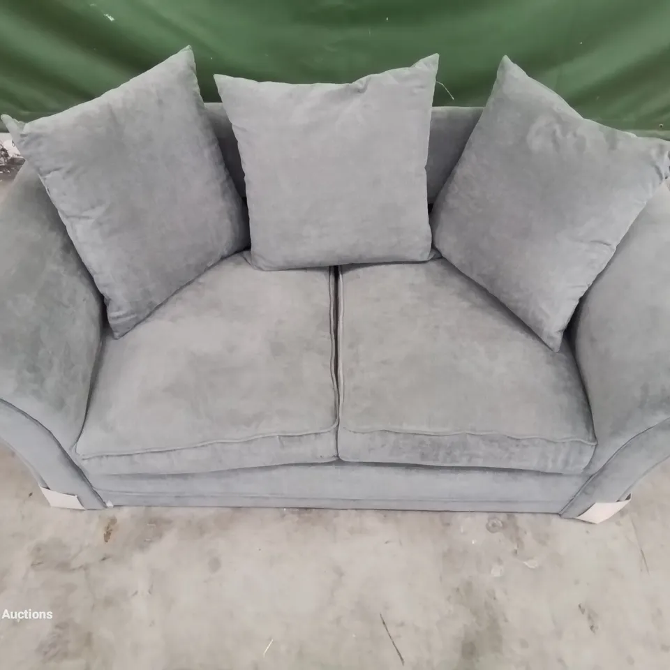 DESIGNER FABRIC UPHOLSTERED 2 SEATER SOFA IN GREY