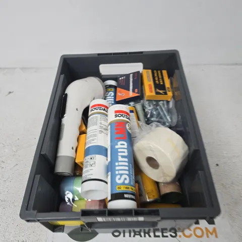 TOTE OF APPROXIMATELY 12 ASSORTED ITEMS TO INCLUDE: DAMAGED SCREW EXTRACTOR SET