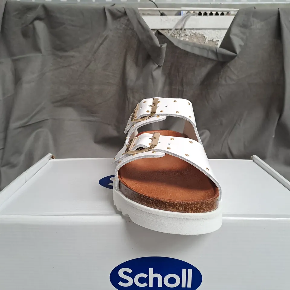 BOXED SCHOLL RAISED WHITE OPEN TOE SANDALS - SIZE 6