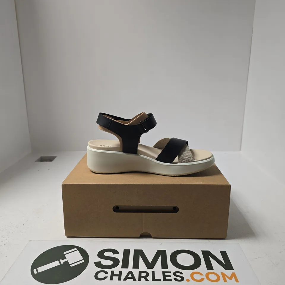 BOXED PAIR OF ECCO FLOWT WEDGE SANDAL SIZE UK 6.5-7