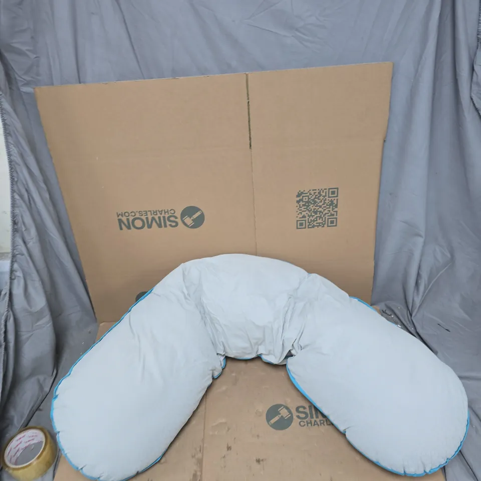 SIMBA  PILLOW – LIGHT BLUE WITH STRATOS COOL-TOUCH TECHNOLOGY