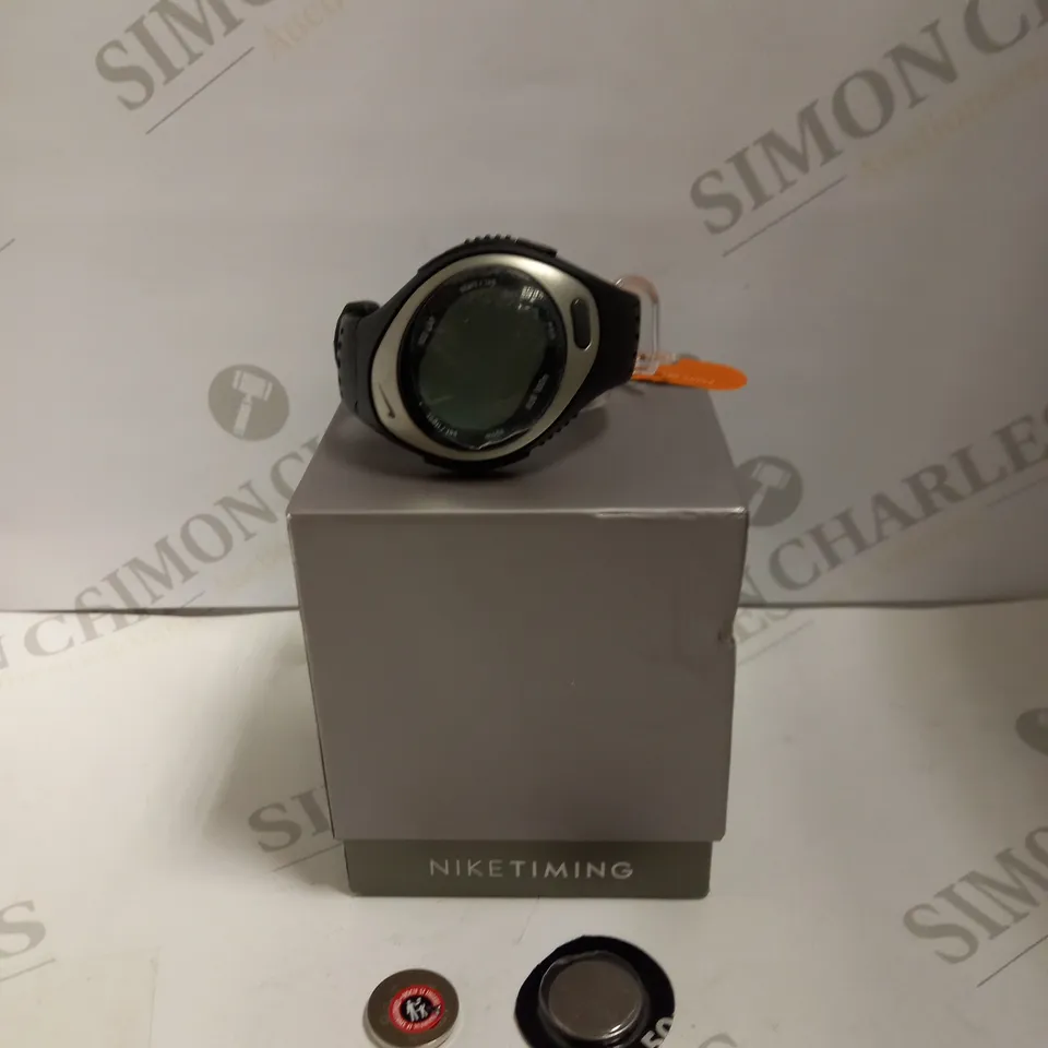 NIKE TRIAX SPEED 100 SUPER WR0085-001 SPORTS WATCH