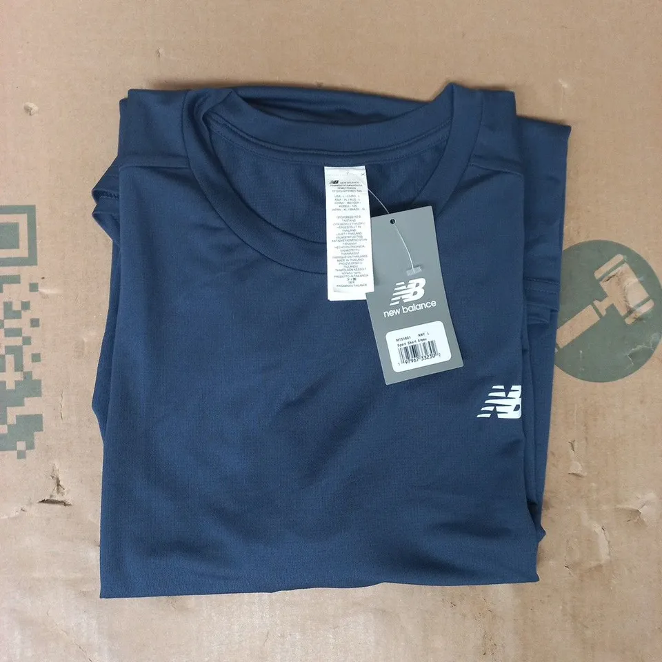 NEW BALANCE SHORT SLEEVE SPORT T-SHIRT IN NAVY SIZE LARGE