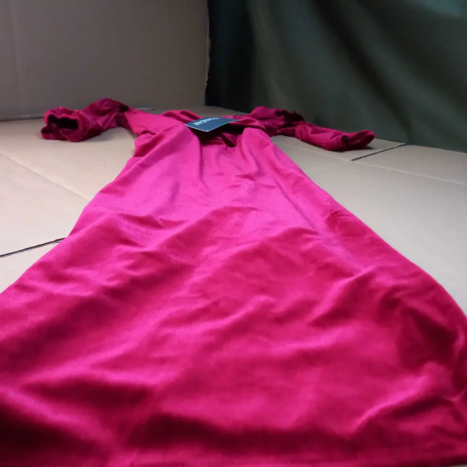 SOSANDER DARK RED JR BARDOT VELVET DRESS - SIZE 10