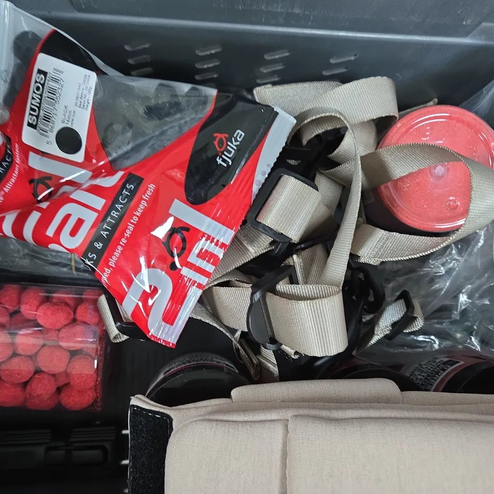 APPROXIMATELY 8 ASSORTED HOUSEHOLD ITEMS TO INCLUDE HALIBUT BUTTER CROCK, ETC