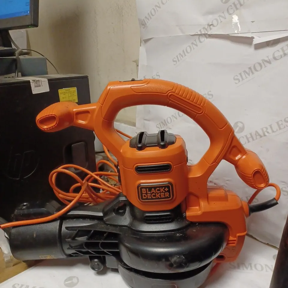 BLACK DECKER 3 IN 1 BLOWER VAC 2600W