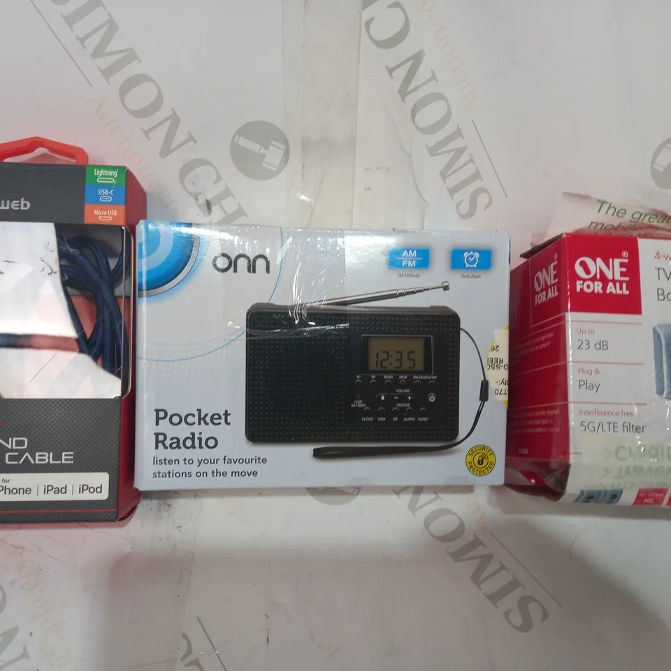 LOT OF APPROXIMATELY 20 ASSORTED HOUSEHOLD ITEMS TO INCLUDE BLACKWEB SYNC AND CHARGE CABLE, ONN POCKET RADIO, ONE FOR ALL TV SIGNAL BOOSTER/SPLITTER, ETC