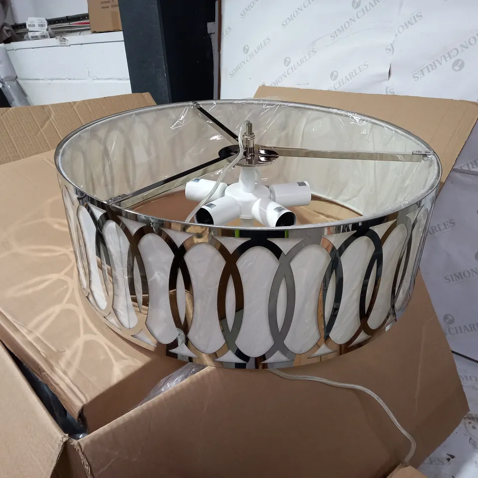 BOXED ACURA 5LT POLISHED CHROME EFFECT/WHITE PENDANT