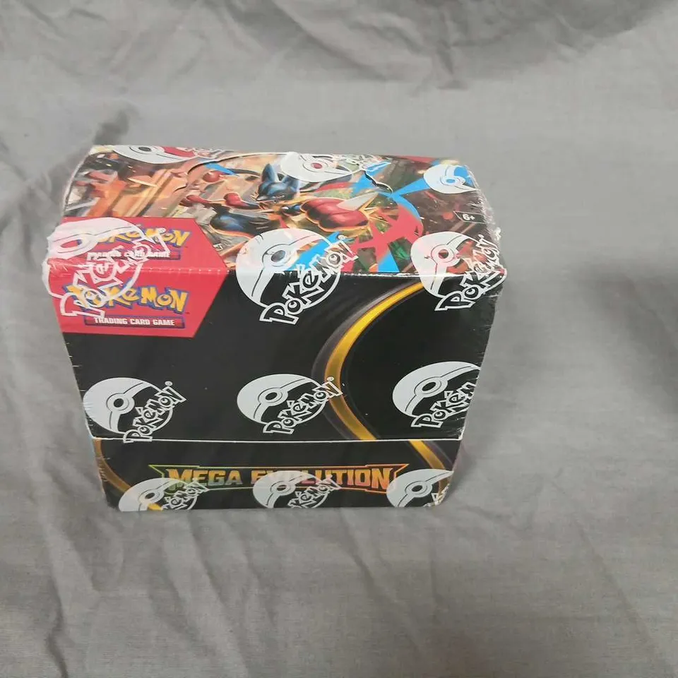POKÉMON MEGA EVOLUTION TRADING CARD GAME BOX