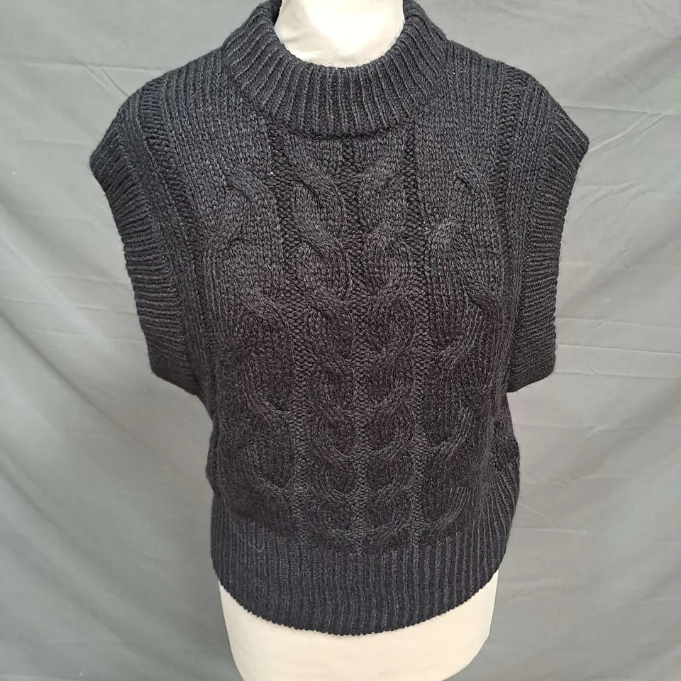 CRYSTAL KOBE CABLE KNIT VEST IN BLACK SIZE S