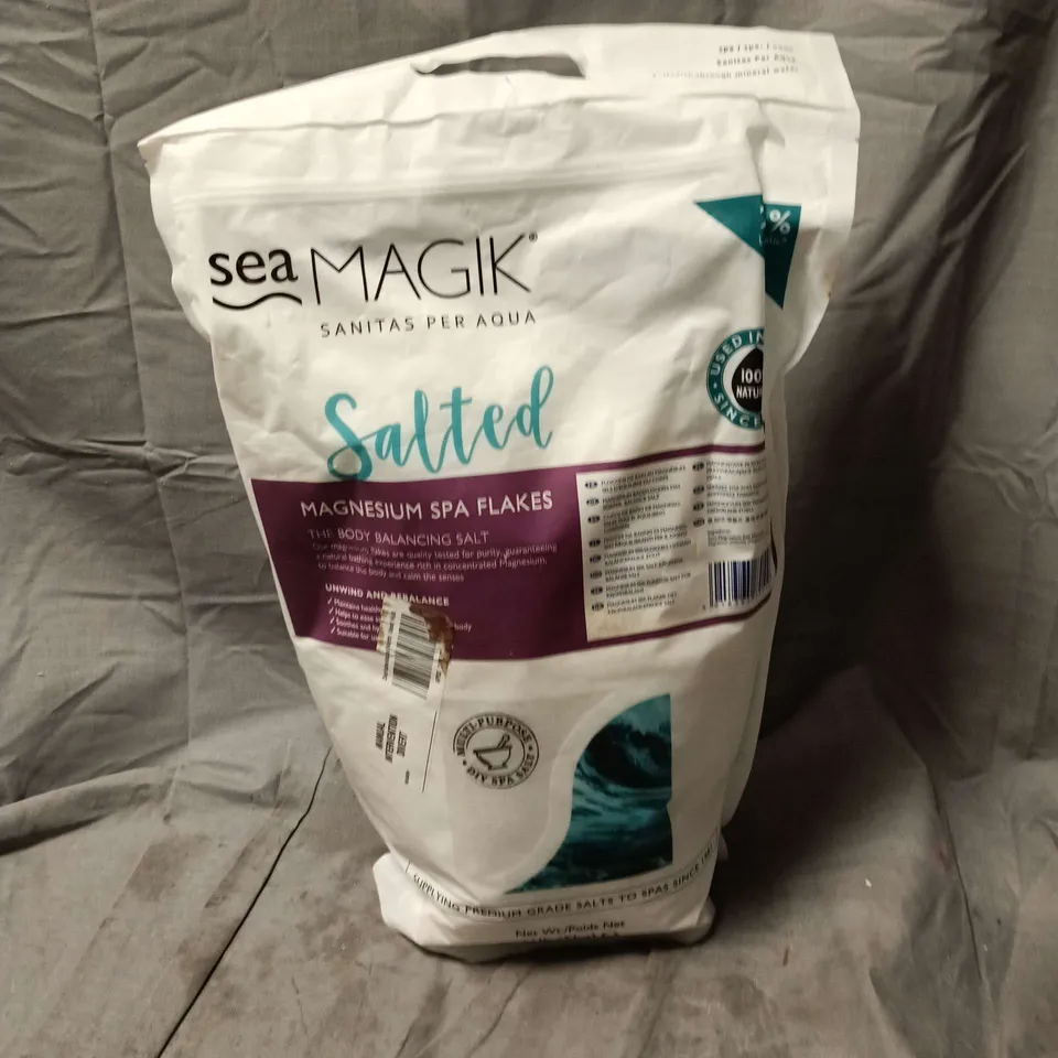 SEAMAGIK SALTED MAGNEDIUM SPA FLAKES 5KG
