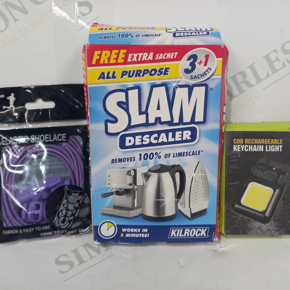 LOT OF APPROXIMATELY 10 ASSORTED HOUSEHOLD ITEMS TO INCLUDE KEYCHAIN LIGHT, SLAM DESCALER, ELASTIC SHOELACE, ETC