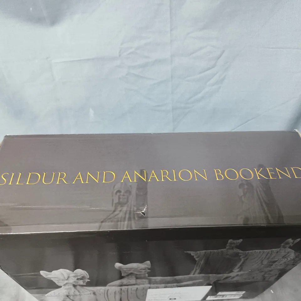 ISILDUR AND ANARION BOOKENDS – SET OF 2, BOXED