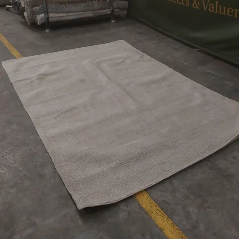 QUALITY DESIGNER AREA RUG - APPROXIMATELY 285 x 200cm