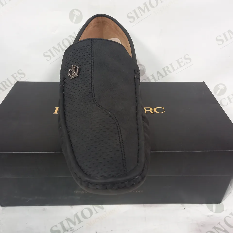BOXED PAIR OF BRUNO MARC SLIP-ON SHOES IN BLACK SIZE 12