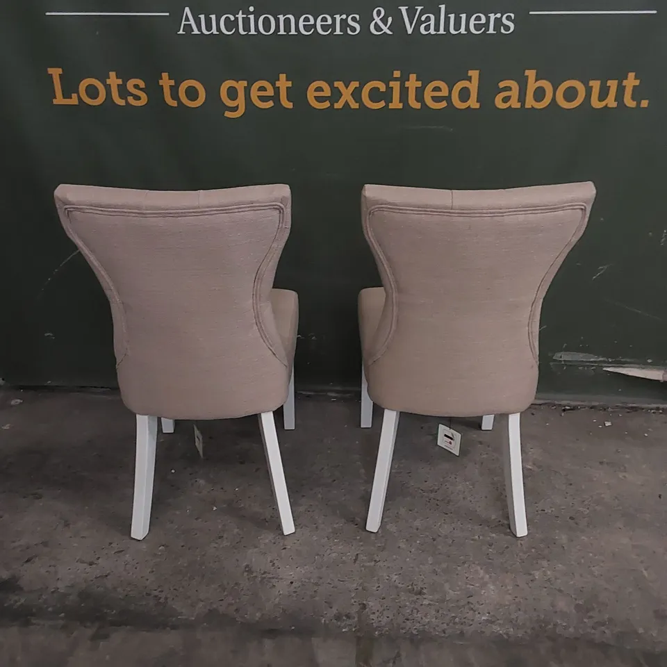 SET OF 2 BEWLEY OATMEAL FABRIC BUTTON BACK DINING CHAIRS WITH WHITE LEGS