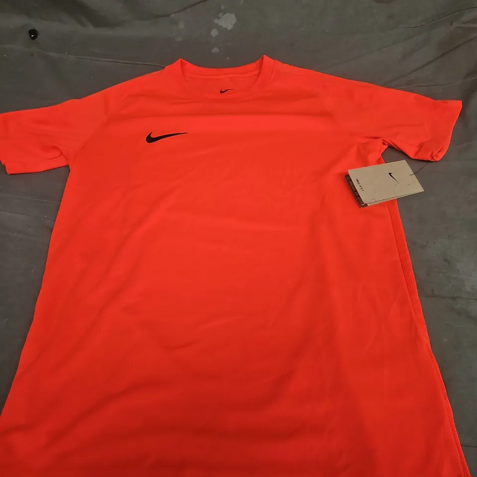 NIKE KIDS T-SHIRT NEON ORANGE – SIZE XL