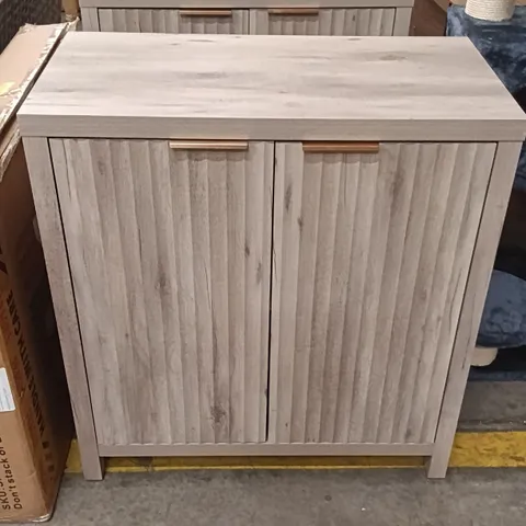 PAIR OF WOODEN STORAGE CABINETS WITH DOORS 