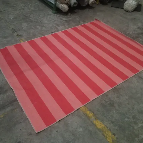 QUALITY DESIGNER AREA RUG APPROXIMATELY 169Γ230CM